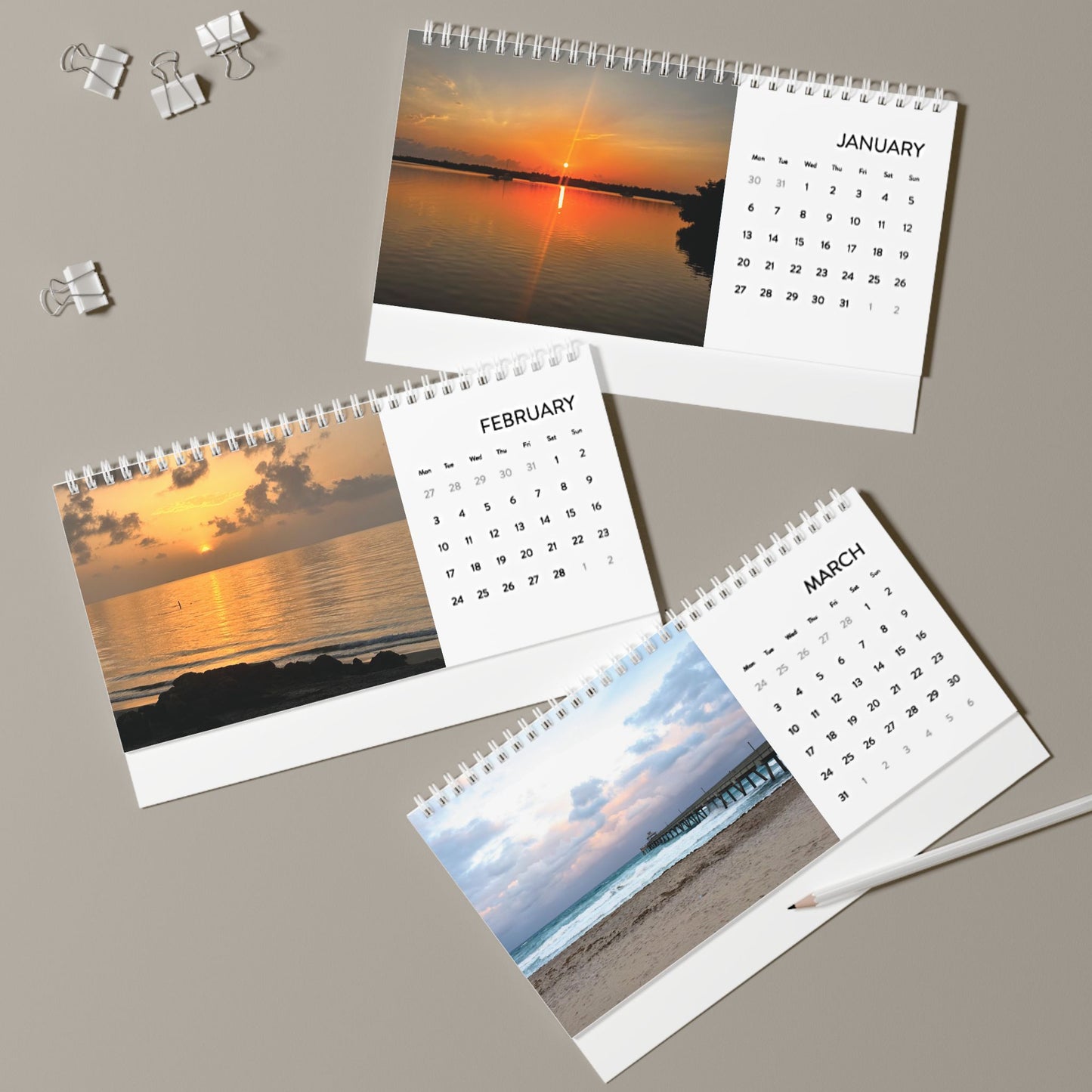 Dive into 2025: Exclusive Ocean Views Desk Calendar – Your Daily Escape Awaits!